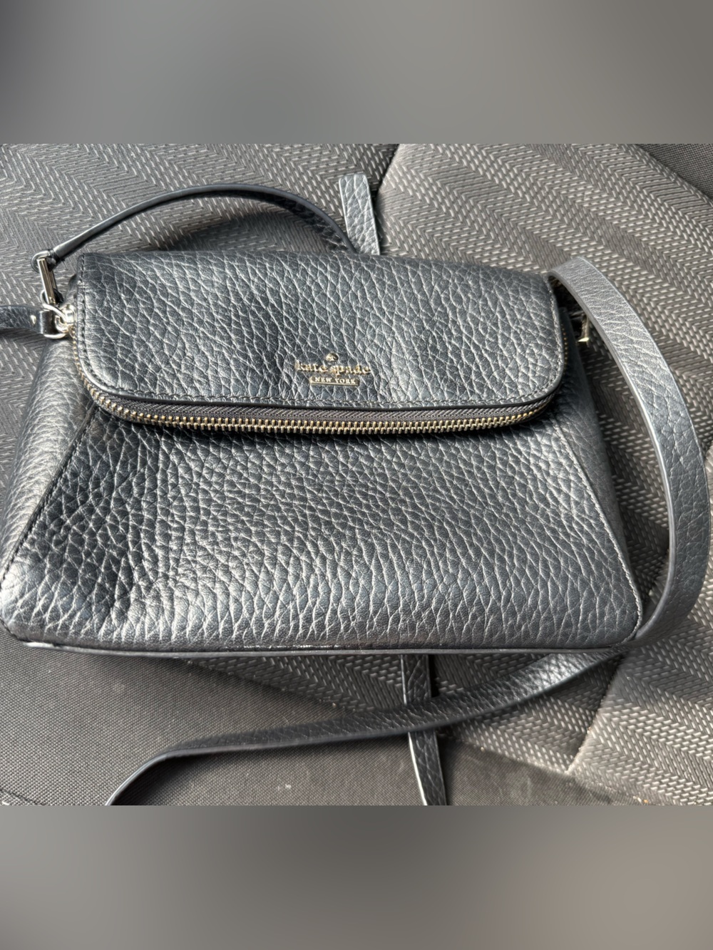 Kate spade  Black Pebbled Leather Crossbody Bag with Gold Hardware